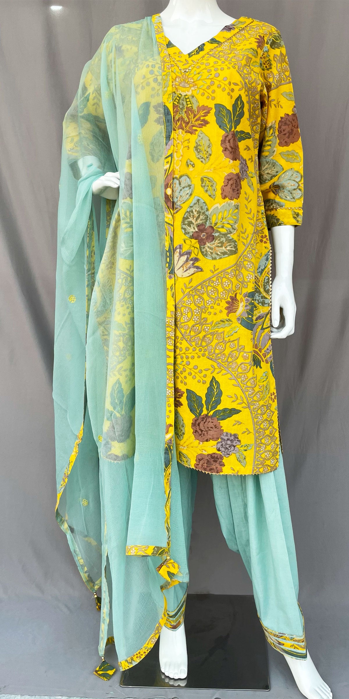 Pure Cotton Patiala Salwar Suit, Cotton Straight Pant Suit, Yellow Patiala Salwar Suit, Yellow Pooja Suit, Yellow Cotton Suit, Daily Wear Patiala Salwar Suit, Yellow Punjabi suit.