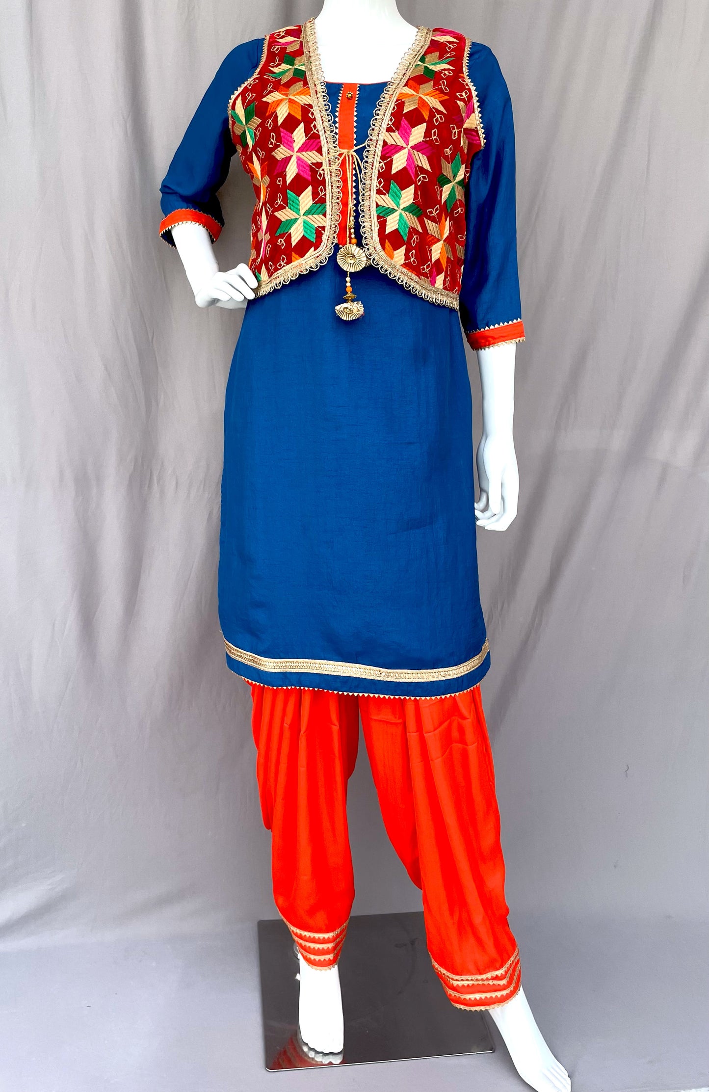 Red Phulkari Jacket with Patiala Salwar and Kurta, Bhangra dress for women, Gidda dress for women