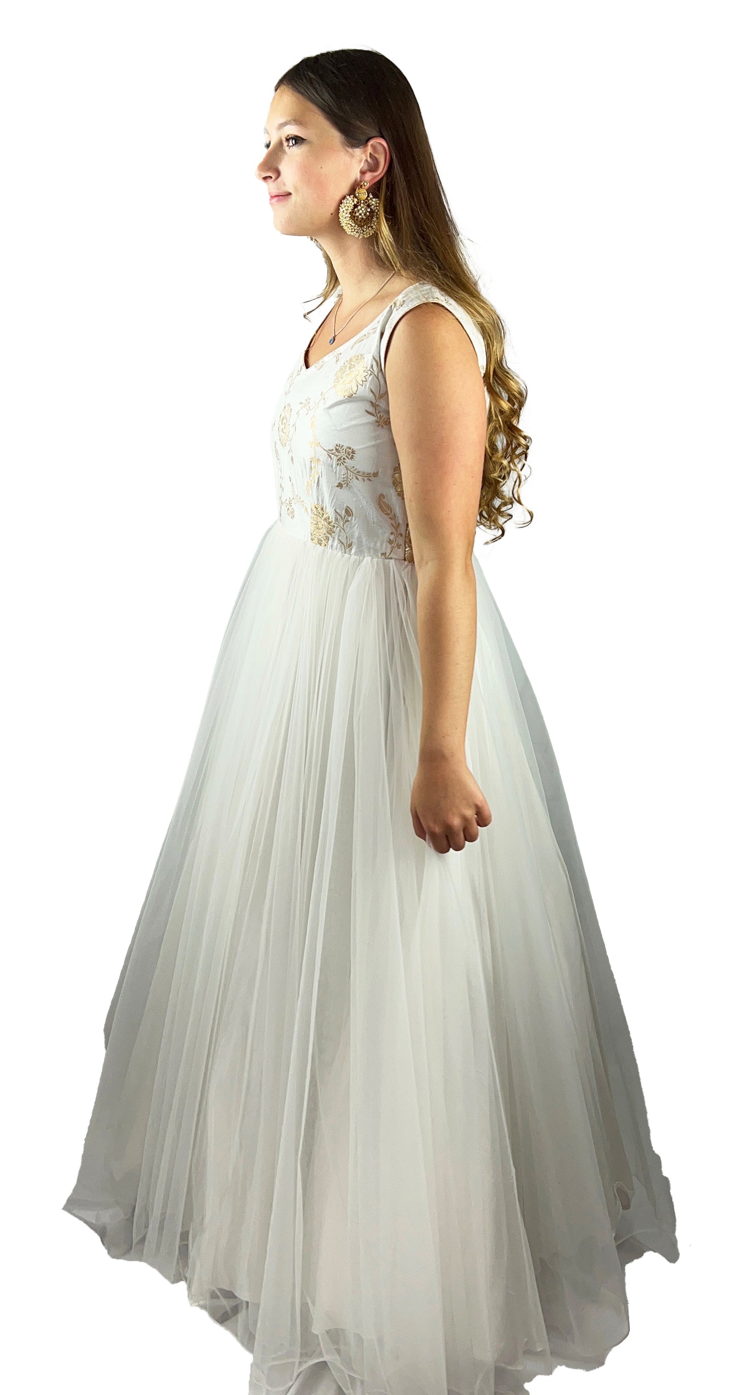 White Net Pure Silk SleevesLess Sweetheart Neck Ball Bridal Gown