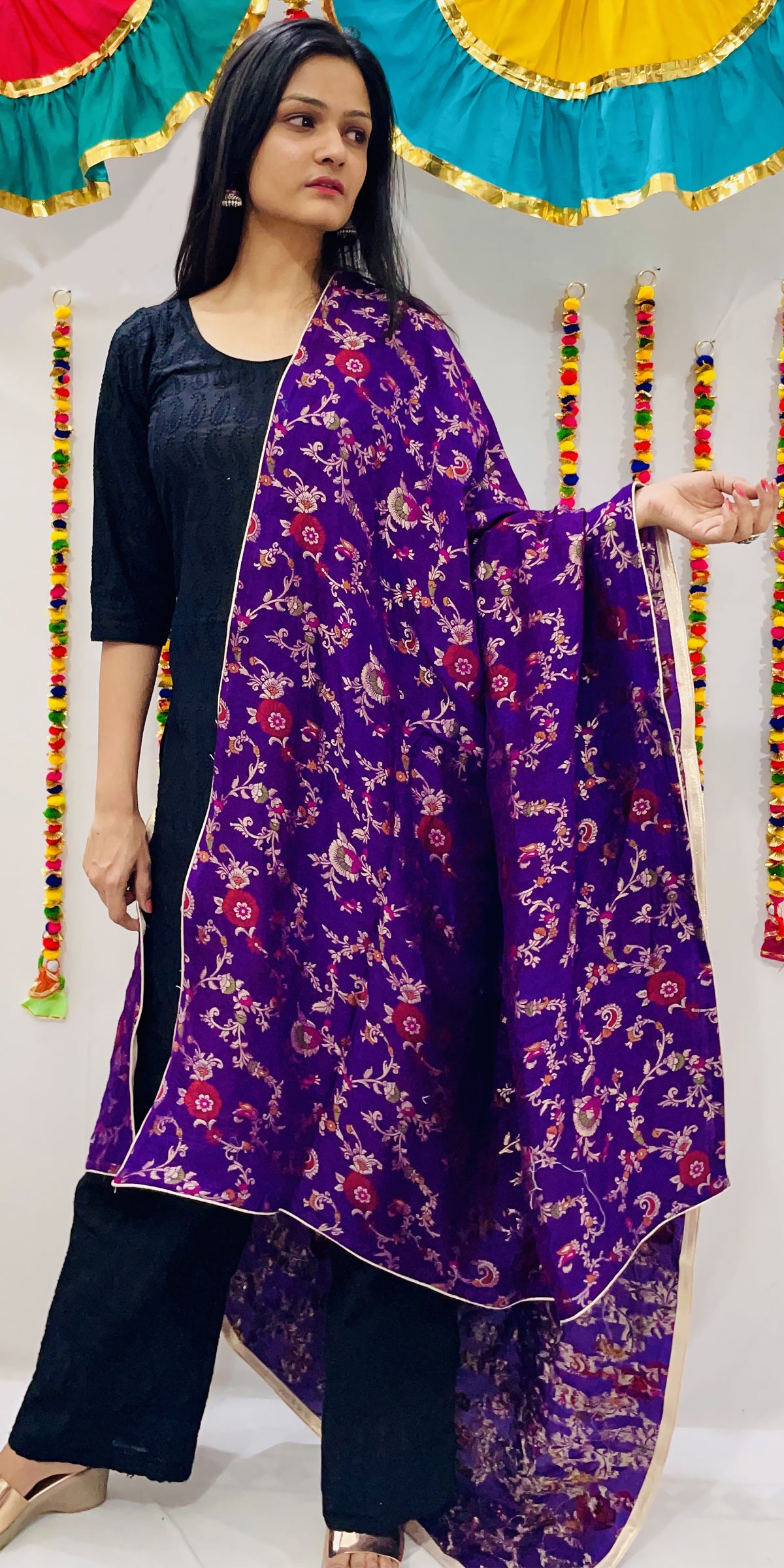 Purple Silk Stole, Purple Pure Silk Stole, Purple Floral Design Dupatta, Violet Zari Work, Wrap, Chunni, Indian Design, Designer, Customable, Indian Traditional Dupatta in USA, Authentic Indian Stole in USA,