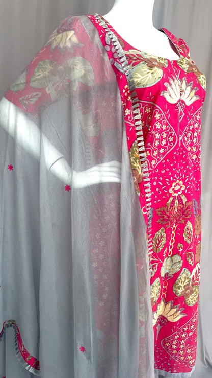 Pink and grey Pure Cotton floral Print Straight Pant Suit with Dupatta, Daily wear, Office Wear, Gift for her, Punjabi Pant Suit, Indian