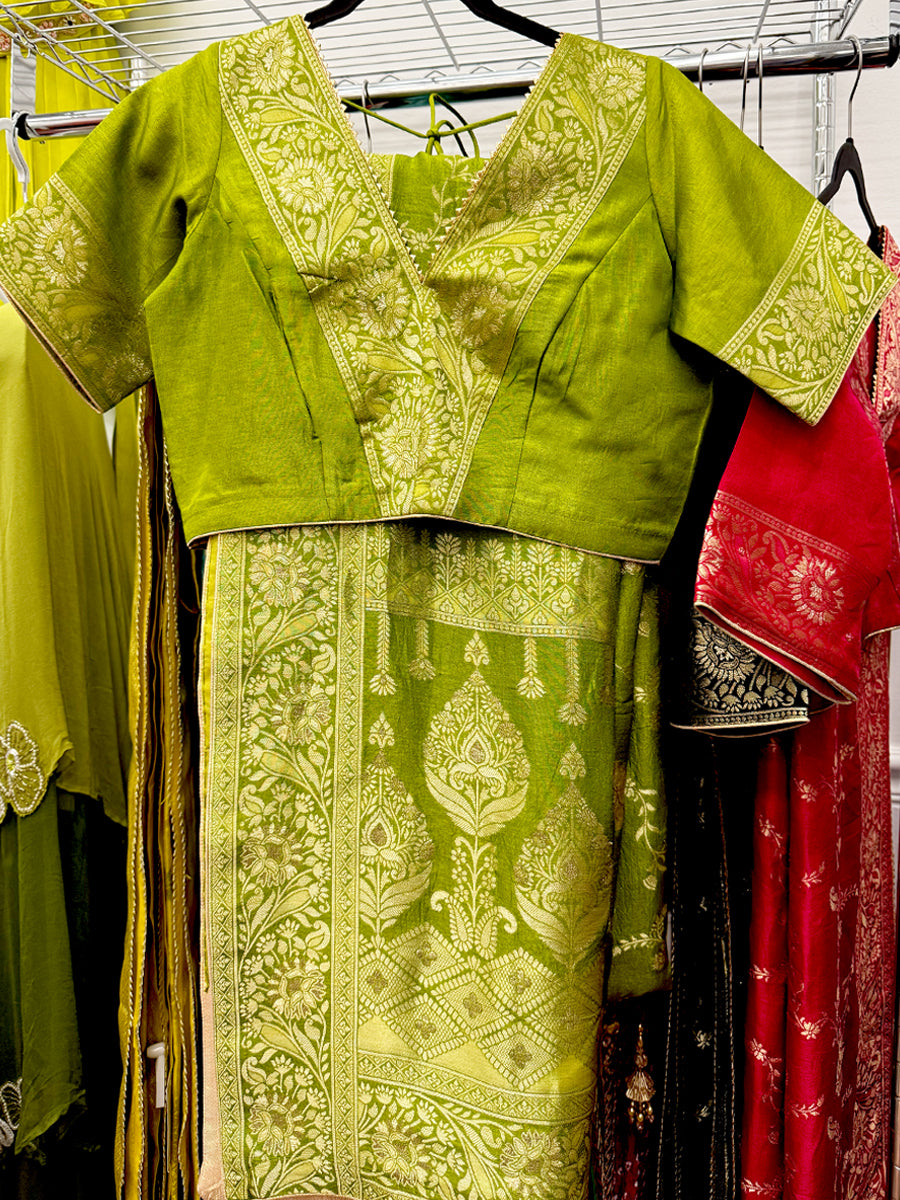 Pure Dola Silk Sarees with Floral Golden Jacquard