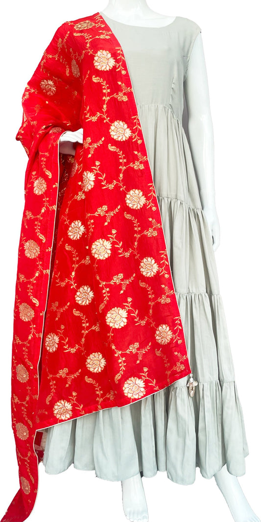 Red Dupatta for Women Pure Dola Silk Gold Zari Floral Banarasi Dupattas /Shawl with Fancy Tassels