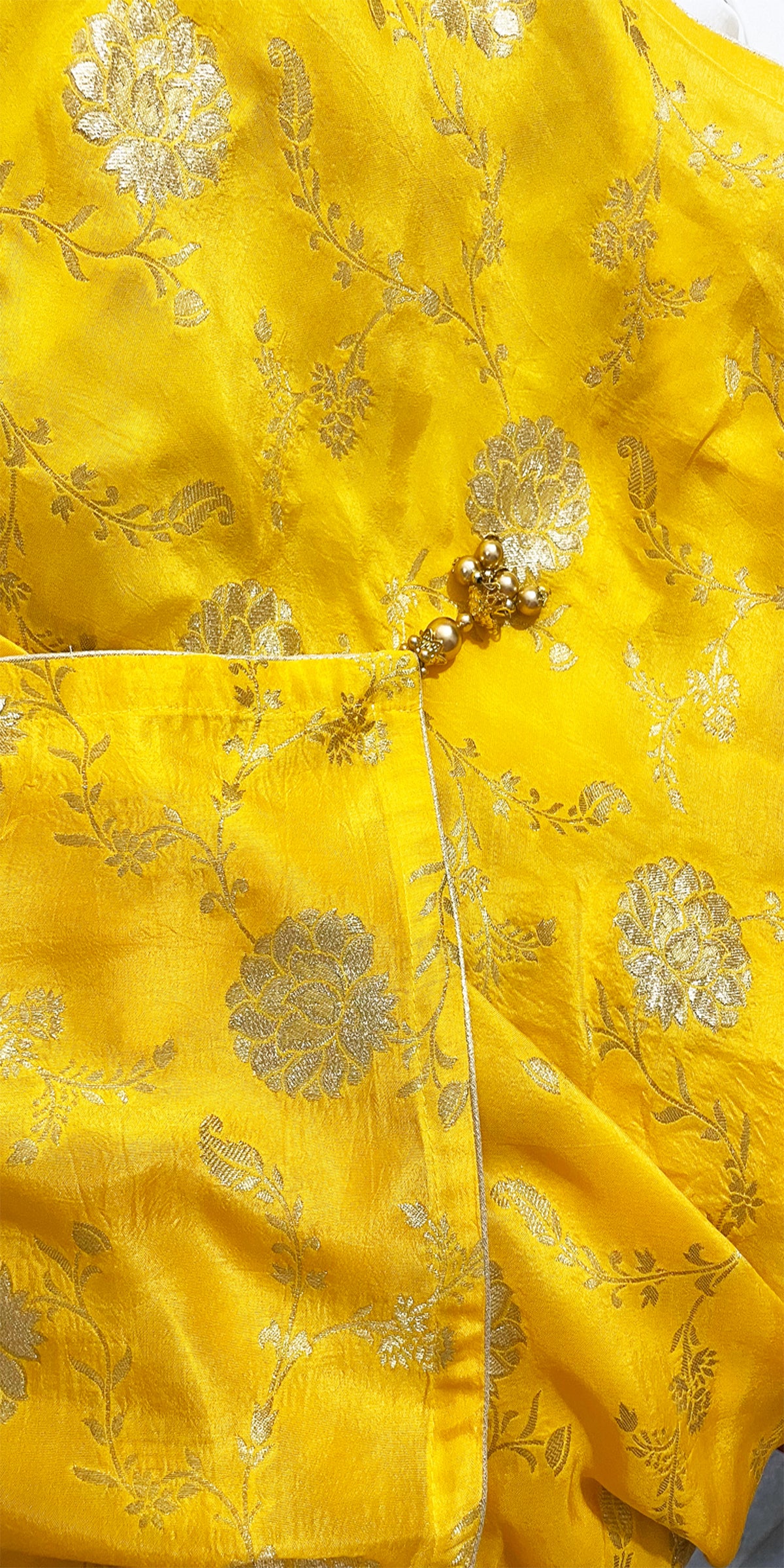 Yellow Dupatta for Women Pure Dola Silk Gold Zari Floral Banarasi Dupattas /Shawl with Fancy Tassels