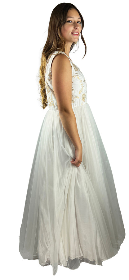 White Net Pure Silk  SleevesLess Sweetheart Neck Ball Bridal Gown