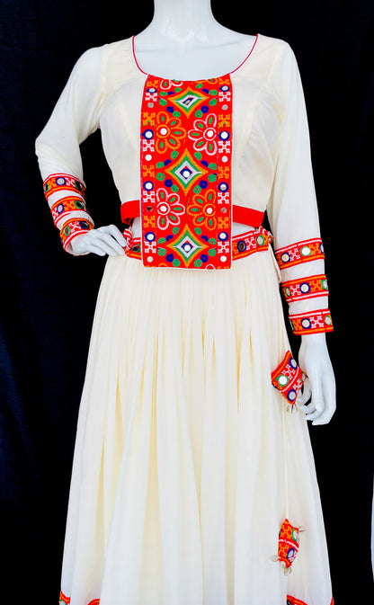 Cream and Red Gujrati Chaniya Choli Mirror work Dupatta