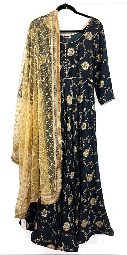 Long Black Dress Silk Dress, Partywear Floor Length Dress  with Golden Net Stole